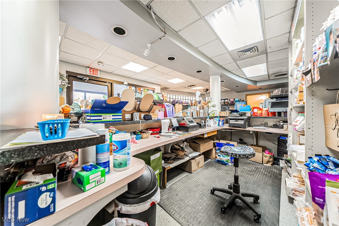 Warren Crest - Commercial Sale