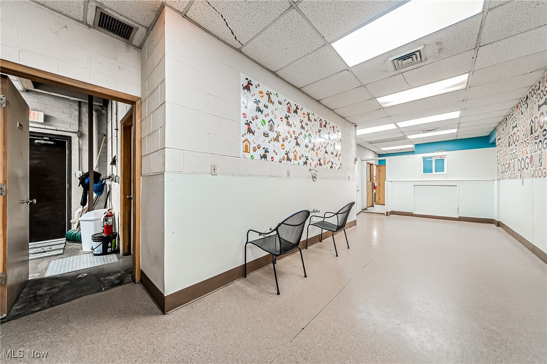 Warren Crest - Commercial Sale