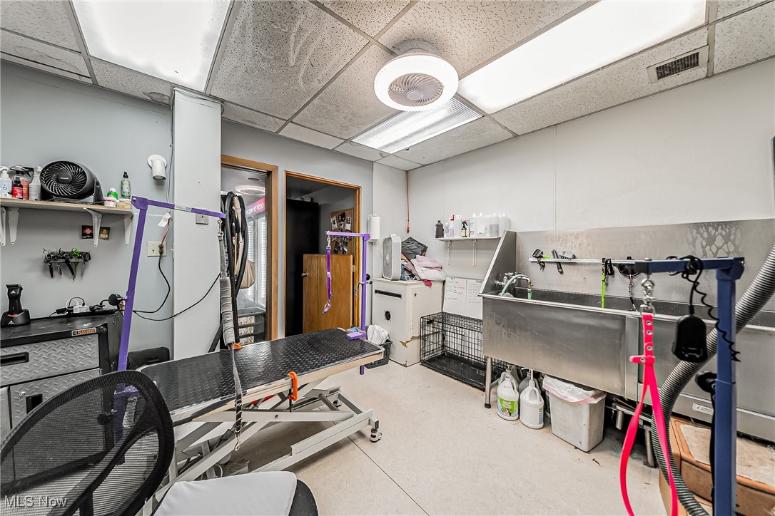 Warren Crest - Commercial Sale