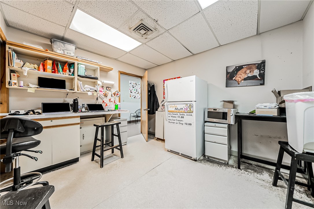 Warren Crest - Commercial Sale