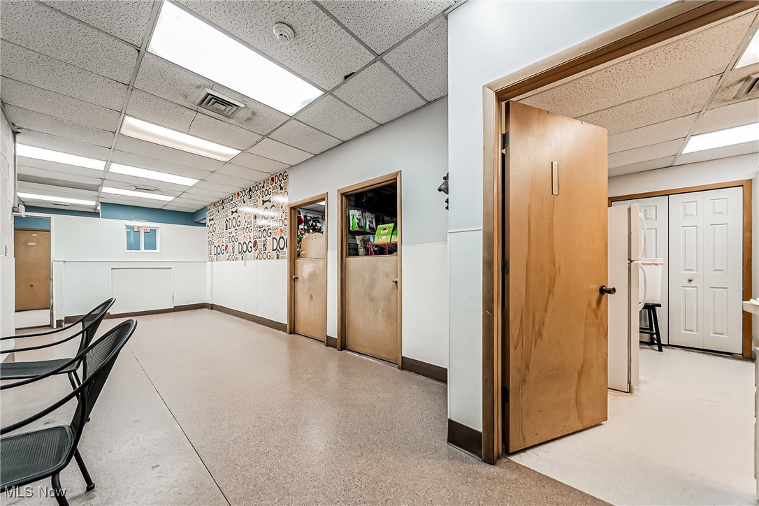 Warren Crest - Commercial Sale