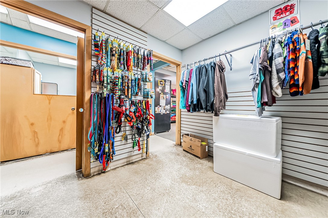 Warren Crest - Commercial Sale