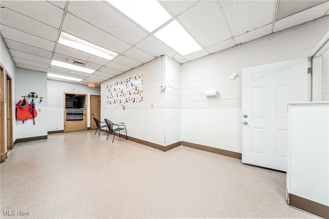 Warren Crest - Commercial Sale