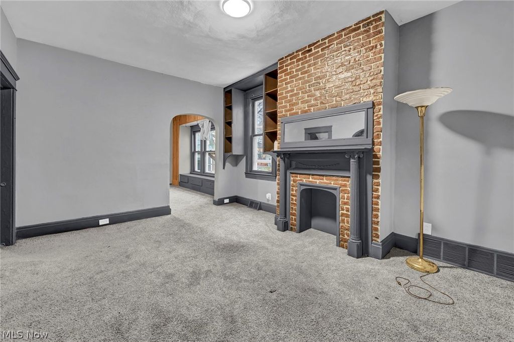 Photo of 2129 E 30th Street, Lorain, OH 44055 (MLS # 5192290)