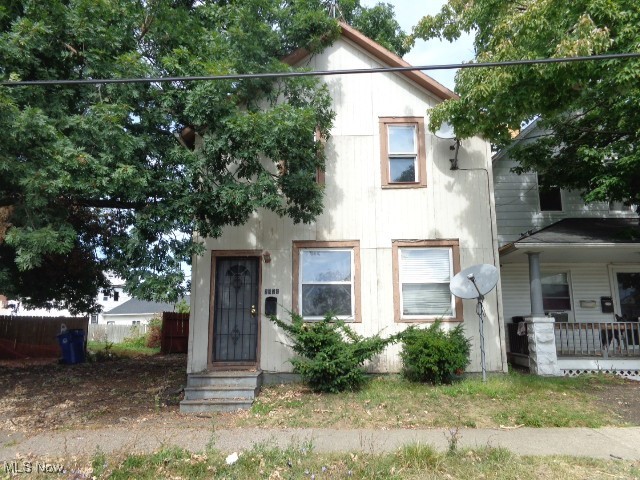Not bank Owned!! Needs Work!! 3/4 Bedrooms!! No Garage!! Great Investment Opportunity!! Cash Buyers Only Please!! Home being sold AS IS!! Priced To Sell!!