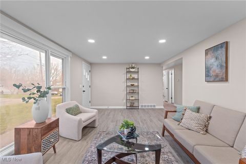 Tiny photo for 1259 Faircliff Street, Louisville, OH 44641 (MLS # 5180018)