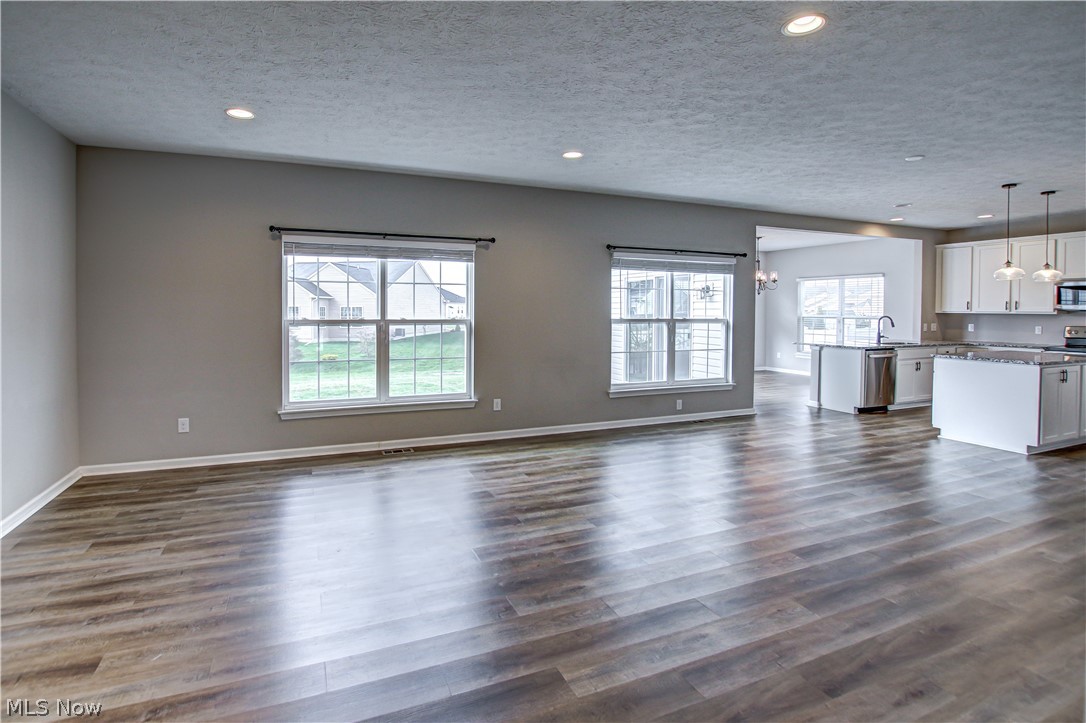 Meadow Lakes Sub #15 - Residential