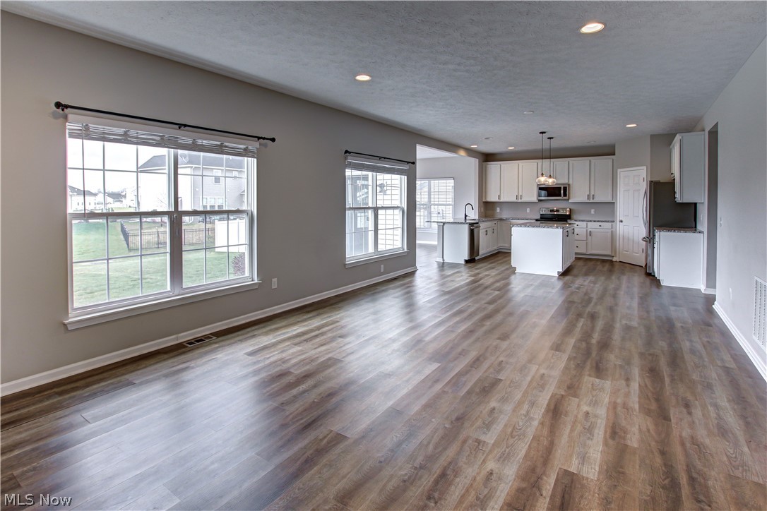 Meadow Lakes Sub #15 - Residential