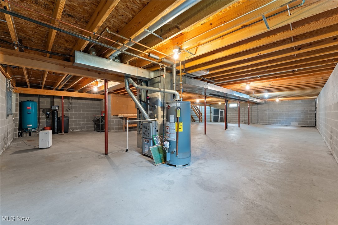 8180 Garnet Avenue, Canton, Ohio image 32