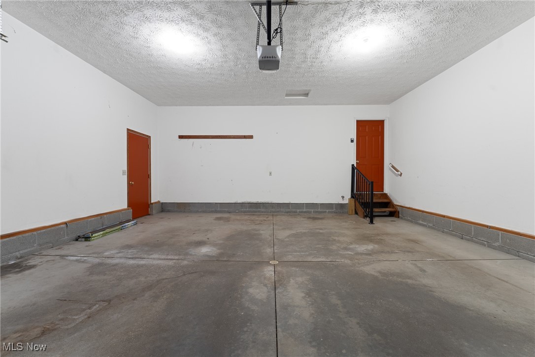 8180 Garnet Avenue, Canton, Ohio image 30