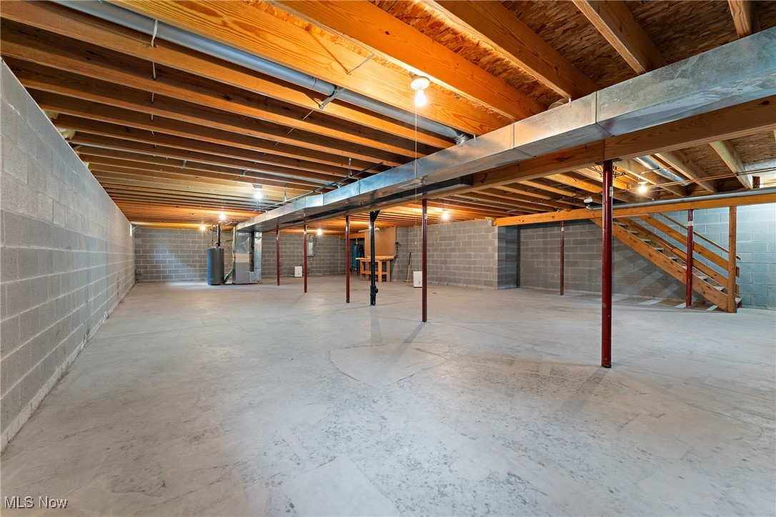 8180 Garnet Avenue, Canton, Ohio image 31