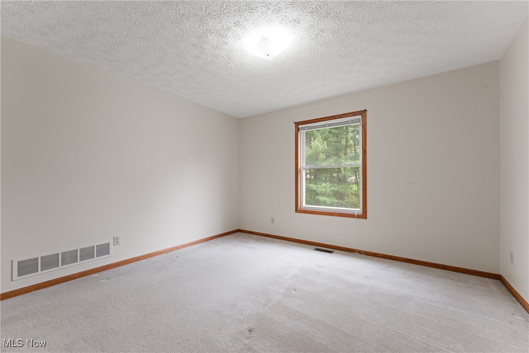 8180 Garnet Avenue, Canton, Ohio image 23