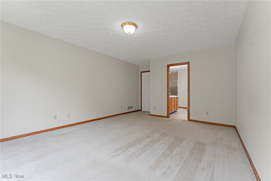 8180 Garnet Avenue, Canton, Ohio image 18