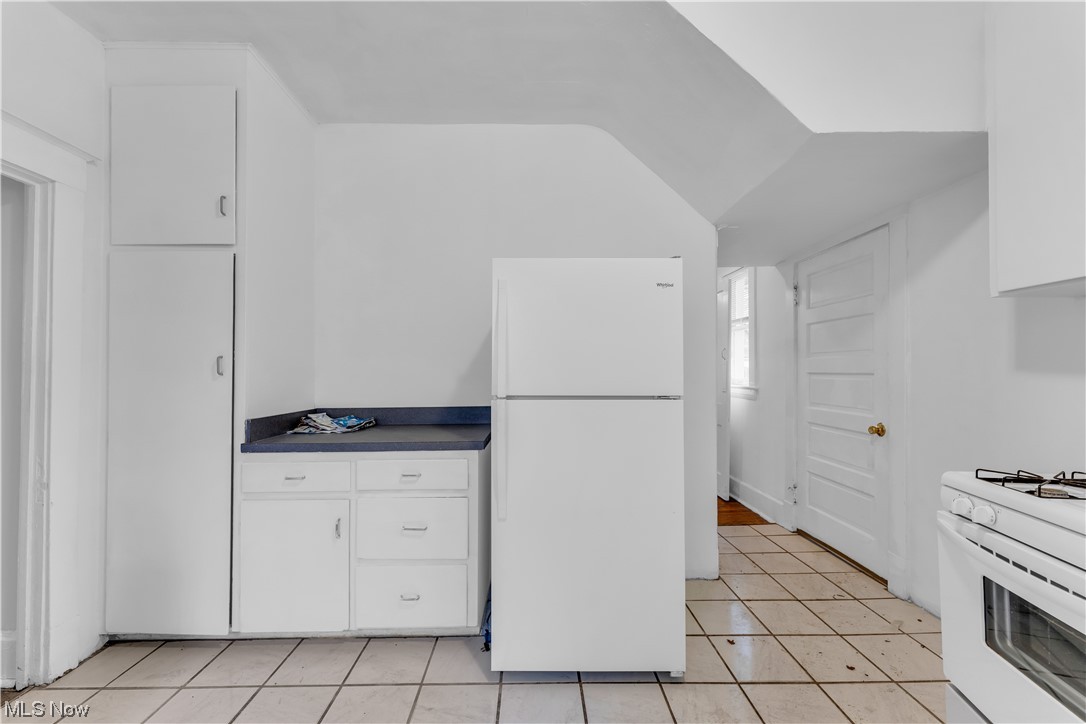 Lake Overlook - Residential Lease