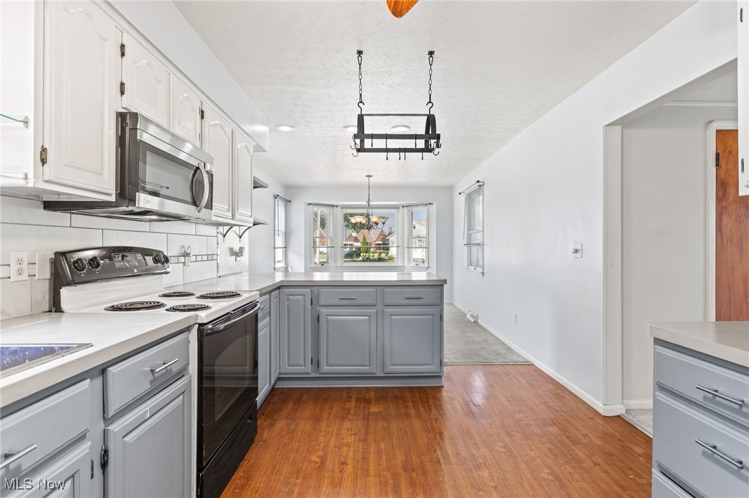 6342 Chestnut Hills Drive