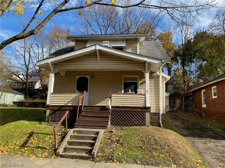 This is a great opportunity to own in East Akron! Newer windows and a new roof is being put on.
