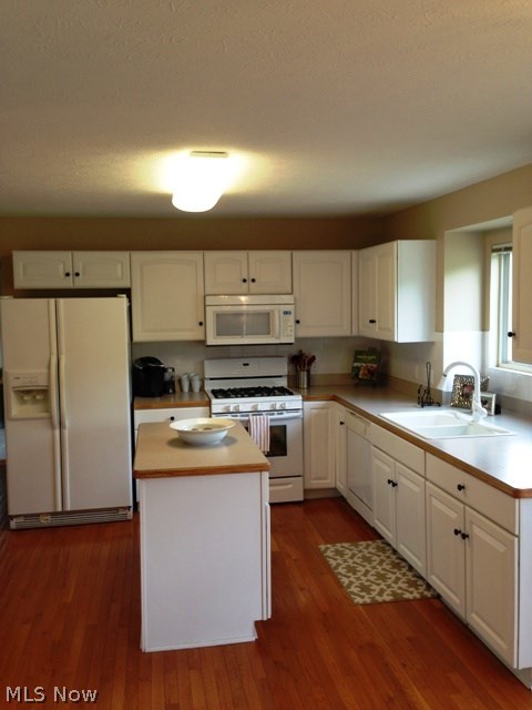 Emerald Lakes - Residential