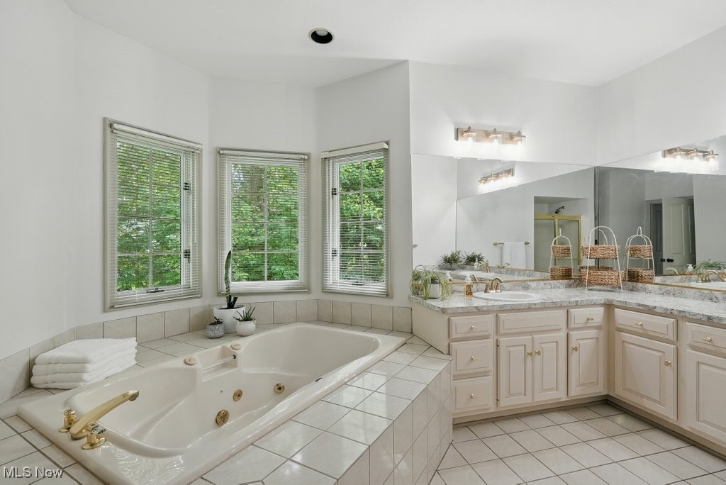 Hunt Club Hudson - Residential