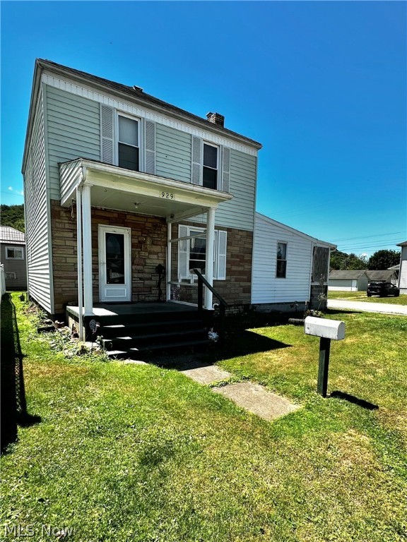 Main image without alt text