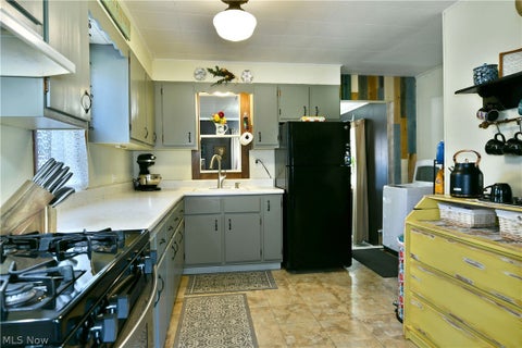 Tiny photo for 2422 Wilson Sharpsville Road, Cortland, OH 44410 (MLS # 5247063)