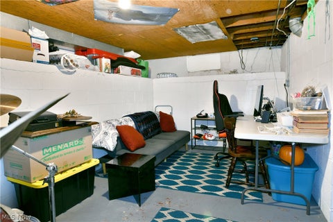 Tiny photo for 2422 Wilson Sharpsville Road, Cortland, OH 44410 (MLS # 5247063)