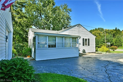 Tiny photo for 2422 Wilson Sharpsville Road, Cortland, OH 44410 (MLS # 5247063)