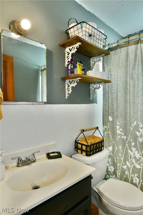 Tiny photo for 2422 Wilson Sharpsville Road, Cortland, OH 44410 (MLS # 5247063)