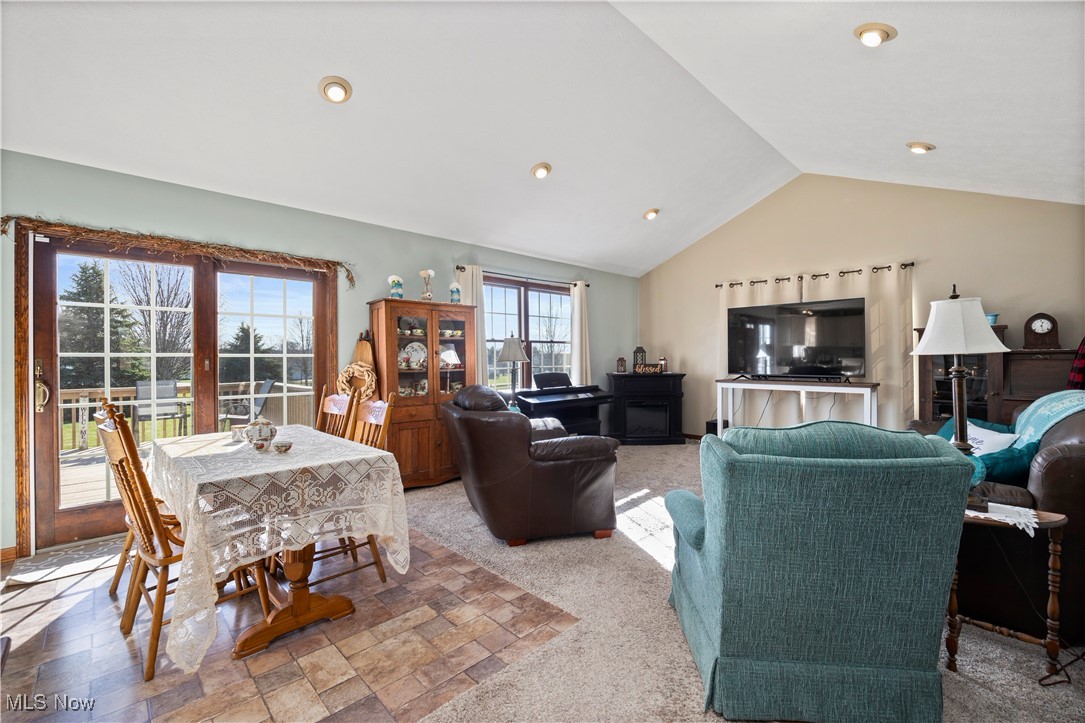 17 W Maple Drive, Seville, Ohio image 13