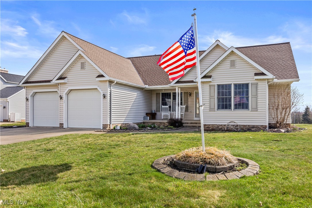 17 W Maple Drive, Seville, Ohio image 1