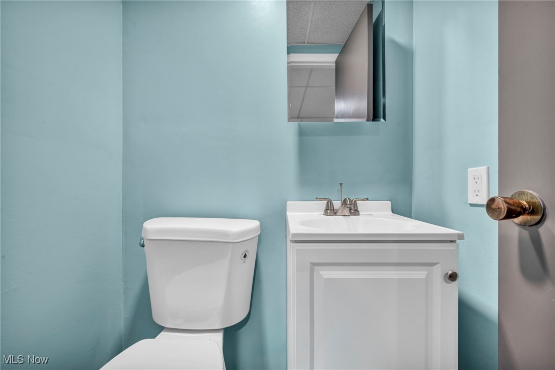 Beebes 01 - Commercial Sale