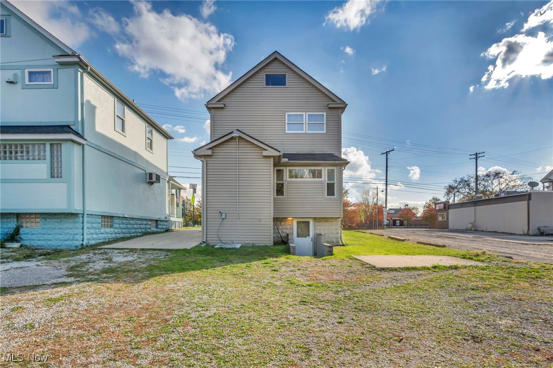 Beebes 01 - Commercial Sale