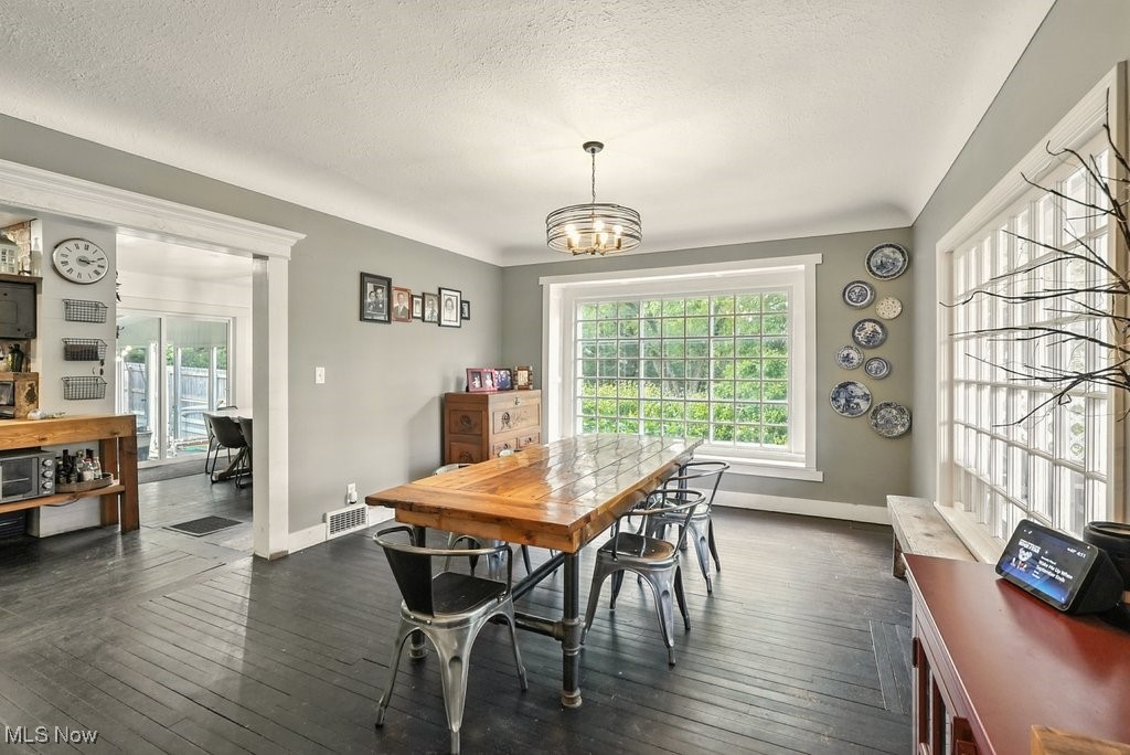 Village/Chardon - Residential