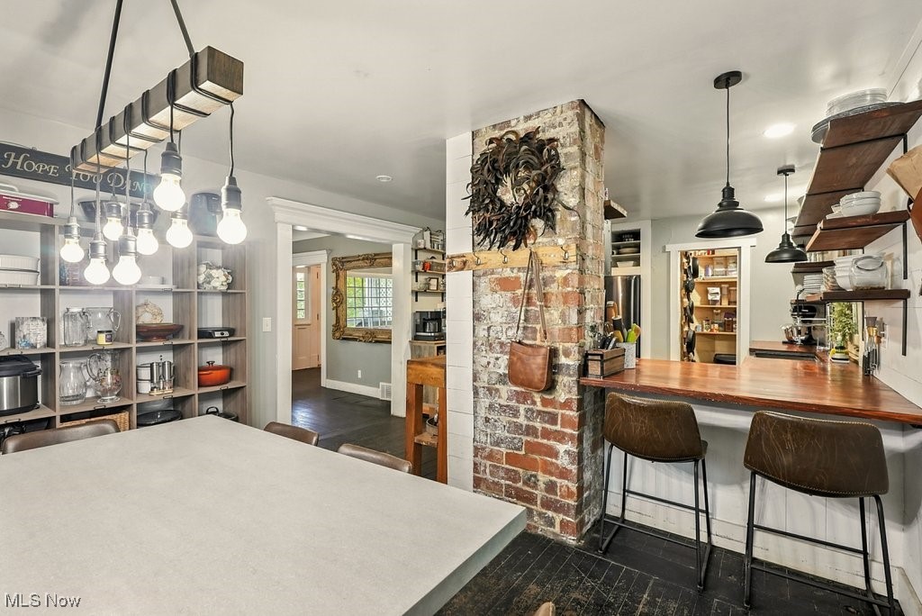 Village/Chardon - Residential