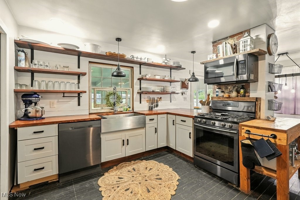 Village/Chardon - Residential