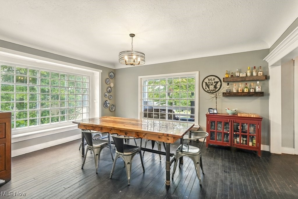 Village/Chardon - Residential