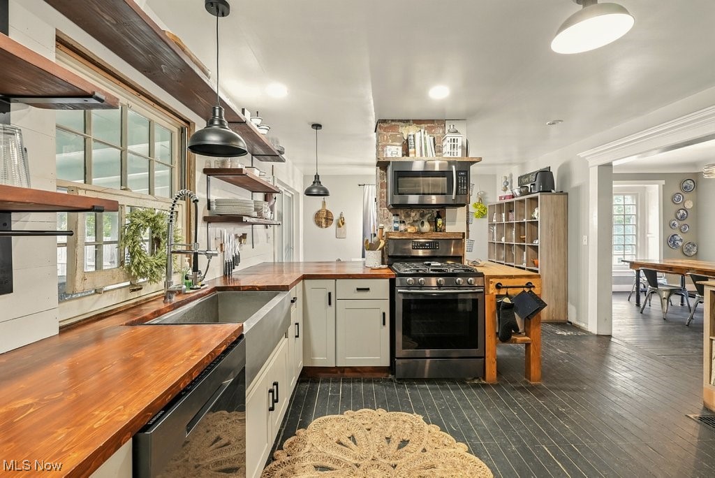 Village/Chardon - Residential