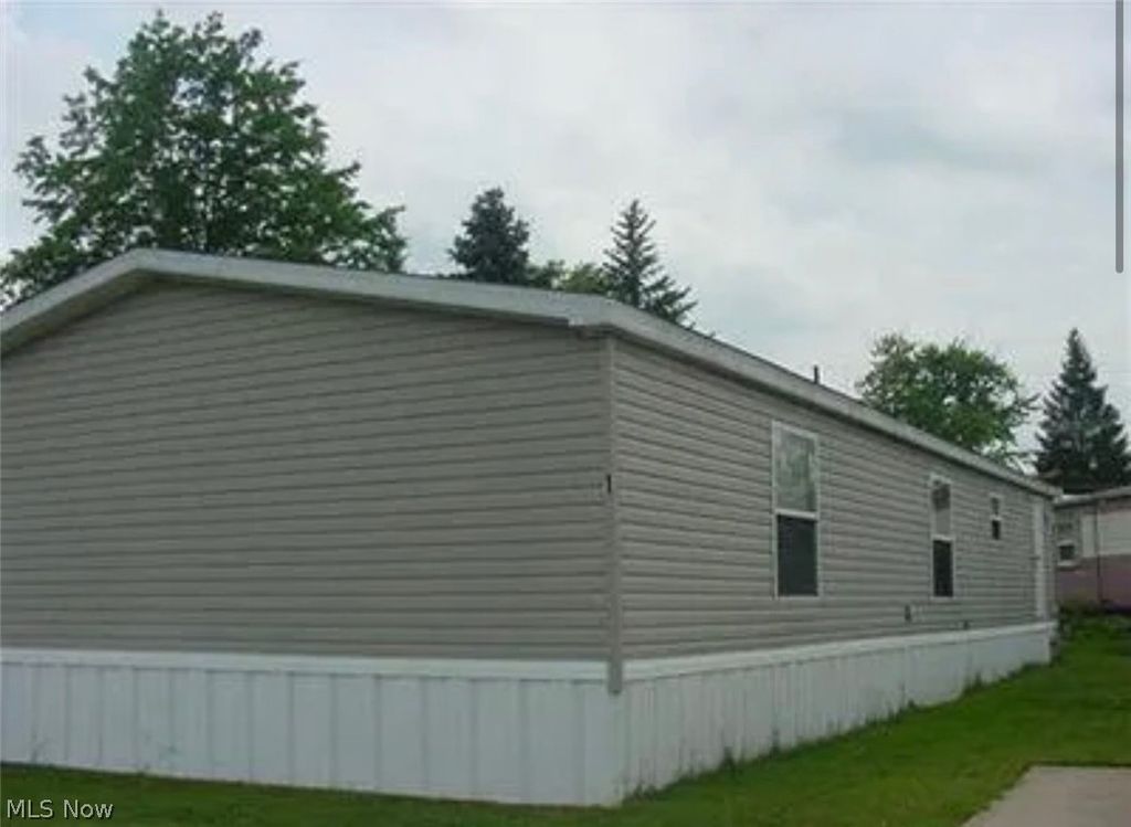 Photo of 12860 Mayfield Road, Chardon, OH 44024 (MLS # 5191730)