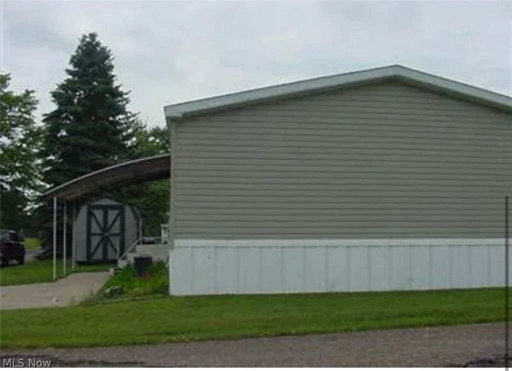 Photo of 12860 Mayfield Road, Chardon, OH 44024 (MLS # 5191730)