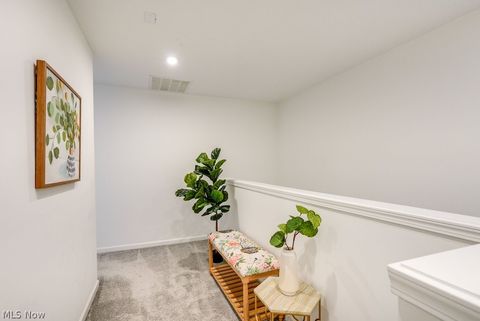 Tiny photo for 855 Dipper Lane, Aurora, OH 44202 (MLS # 5189011)