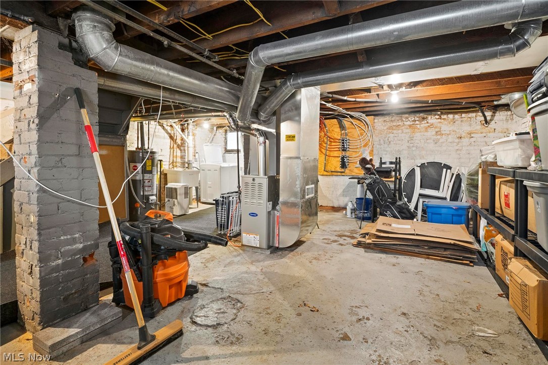 William G Field Tes West Park S - Residential Income