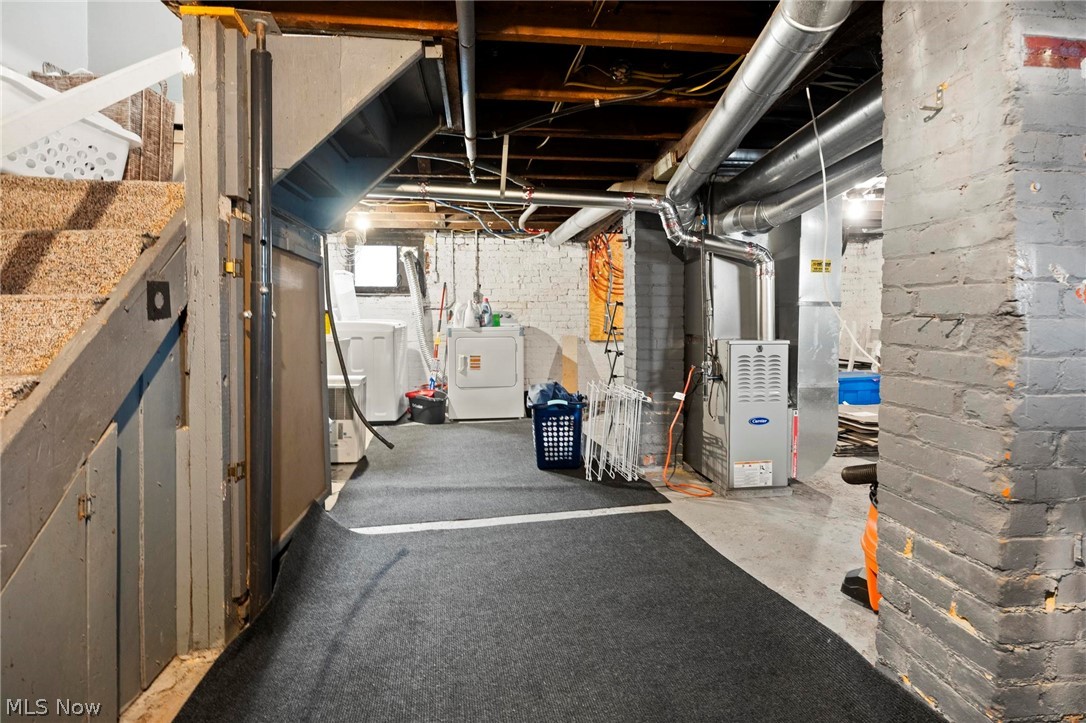 William G Field Tes West Park S - Residential Income