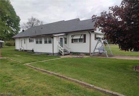 Homes For Sale - 13970 Lincoln Avenue<br/> Newcomerstown, OH 43832