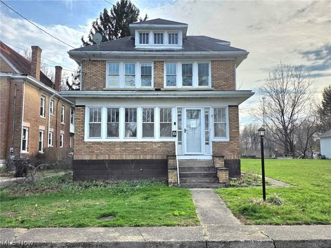 Homes For Sale - 9 Camden Place<br/> Parkersburg, WV 26101