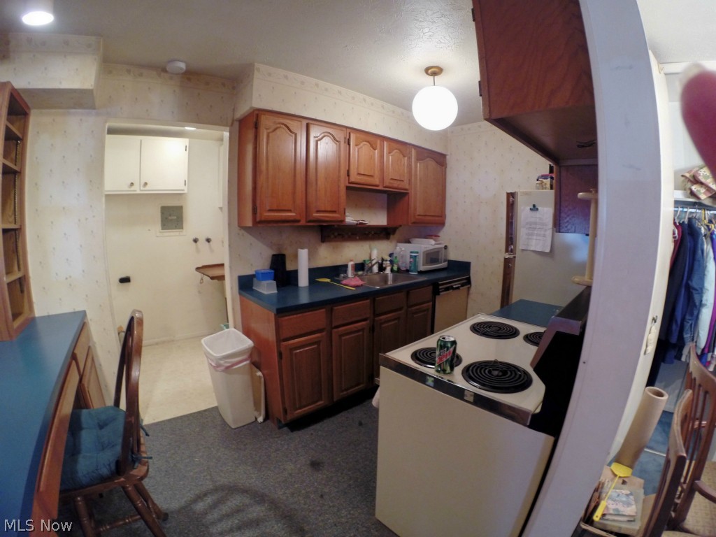 Middle Ridge Comm Condo - Residential