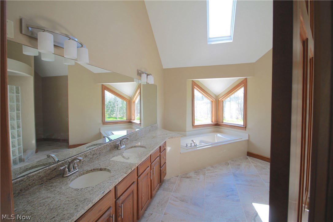 Di Novi Acres - Residential