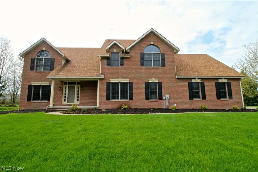Exquisitely remodeled home located on a quiet cul de sac on an acre of land with 4 large bedrooms, 3 full and 1 1/2 bath. Spacious first floor laundry room with granite counters, corner sink, moveable island, and storage lockers. The first floor office is conveniently located off of the large sunken family room featuring a wet bar and bar storage with granite counters. The massive kitchen has an extra long island with a built in downdraft gas range, all new stainless steel appliances throughout kitchen including a double oven. Two other large counters will be great for entertaining and for organizing your busy life. The large walk in pantry completes the kitchen. The dining room has new lighting and all the carpets throughout the home have been replaced. The first floor also has a 1/2 bath with granite counters. Beautiful master bedroom with large walk in closet, sitting room, with owners retreat bathroom with skylights, a walk in shower, soaking tub, double sinks, new 24 in tile floor