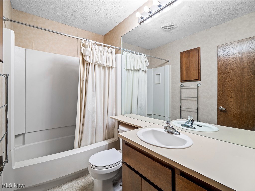 4939 N Barton Road, North Ridgeville, Ohio image 27