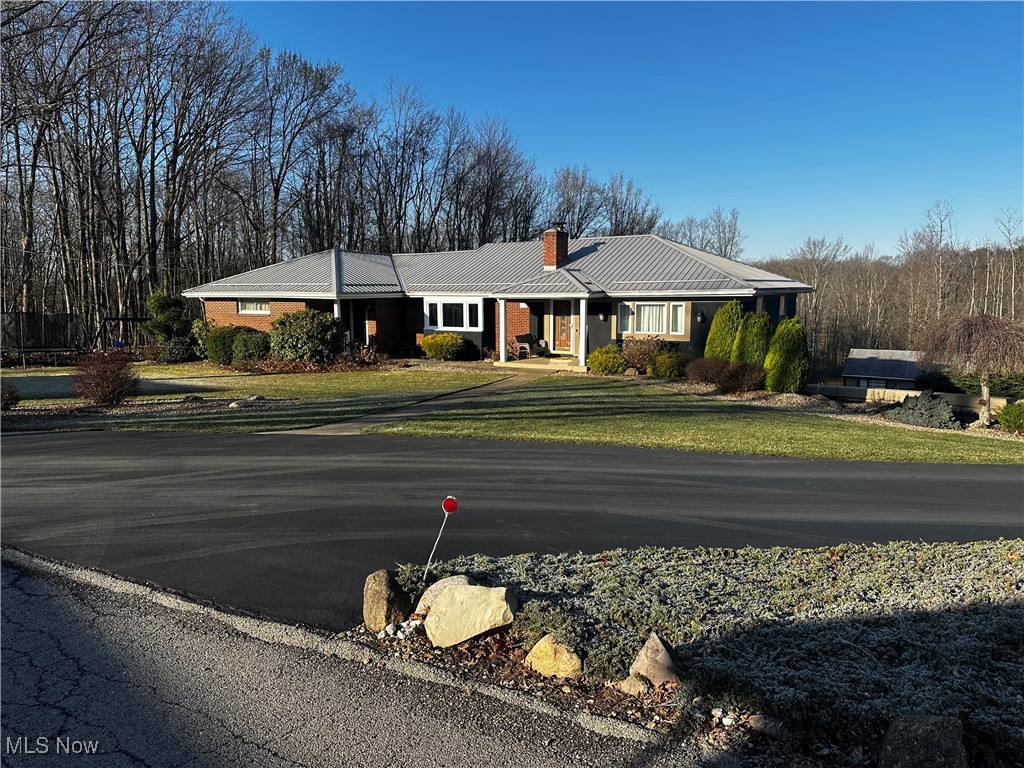 737 Moore Lane, East Palestine, Ohio image 46