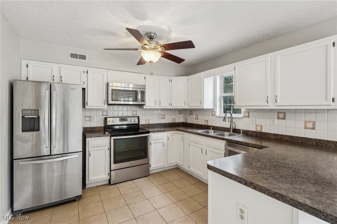 231 Chase Drive, Munroe Falls, Ohio image 6