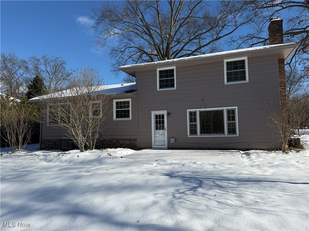 Photo of 606 Wellfleet Drive, Bay Village, OH 44140 (MLS # 5175949)